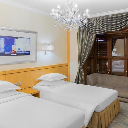 Hotel Makkah Towers Mekka Exterior foto A room at the hotel