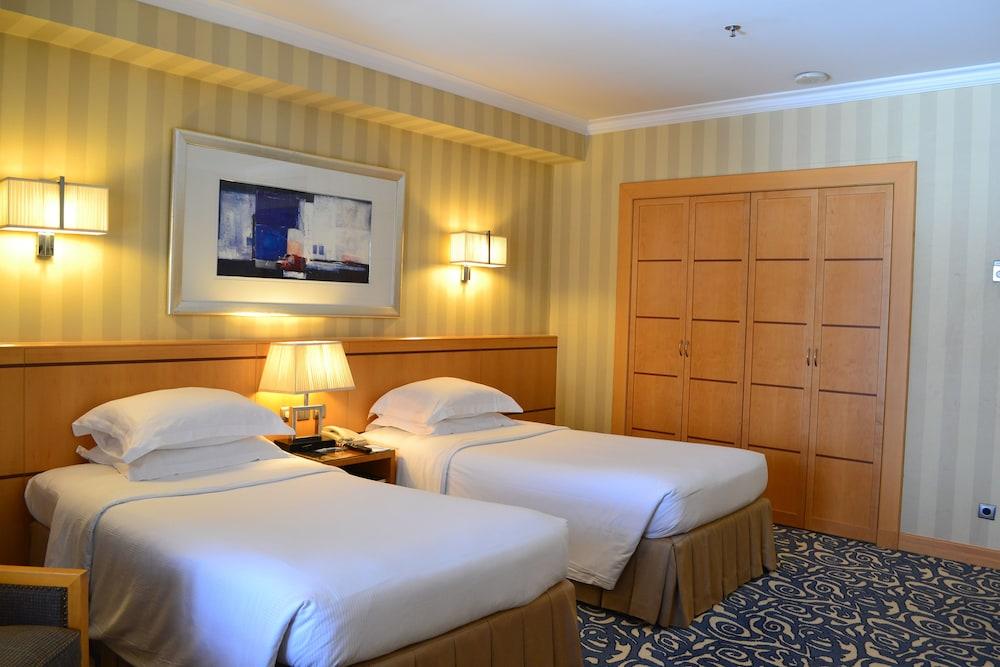 Hotel Makkah Towers Mekka Exterior foto A room at the hotel
