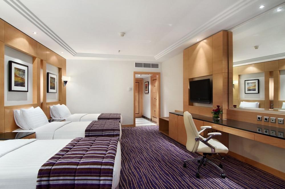 Hotel Makkah Towers Mekka Exterior foto A room at the hotel