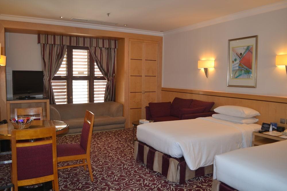 Hotel Makkah Towers Mekka Exterior foto A room at the hotel